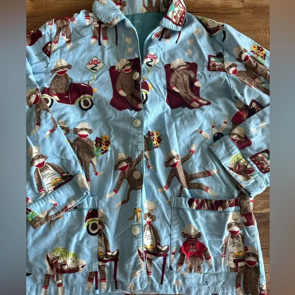 Nick and Nora cotton pajama button down long sleeve top - Picture 2 of 4